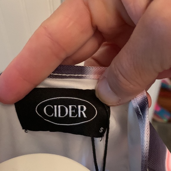 Cider side ruched pull swirl‎ pattern dress. NWT - Picture 2 of 4